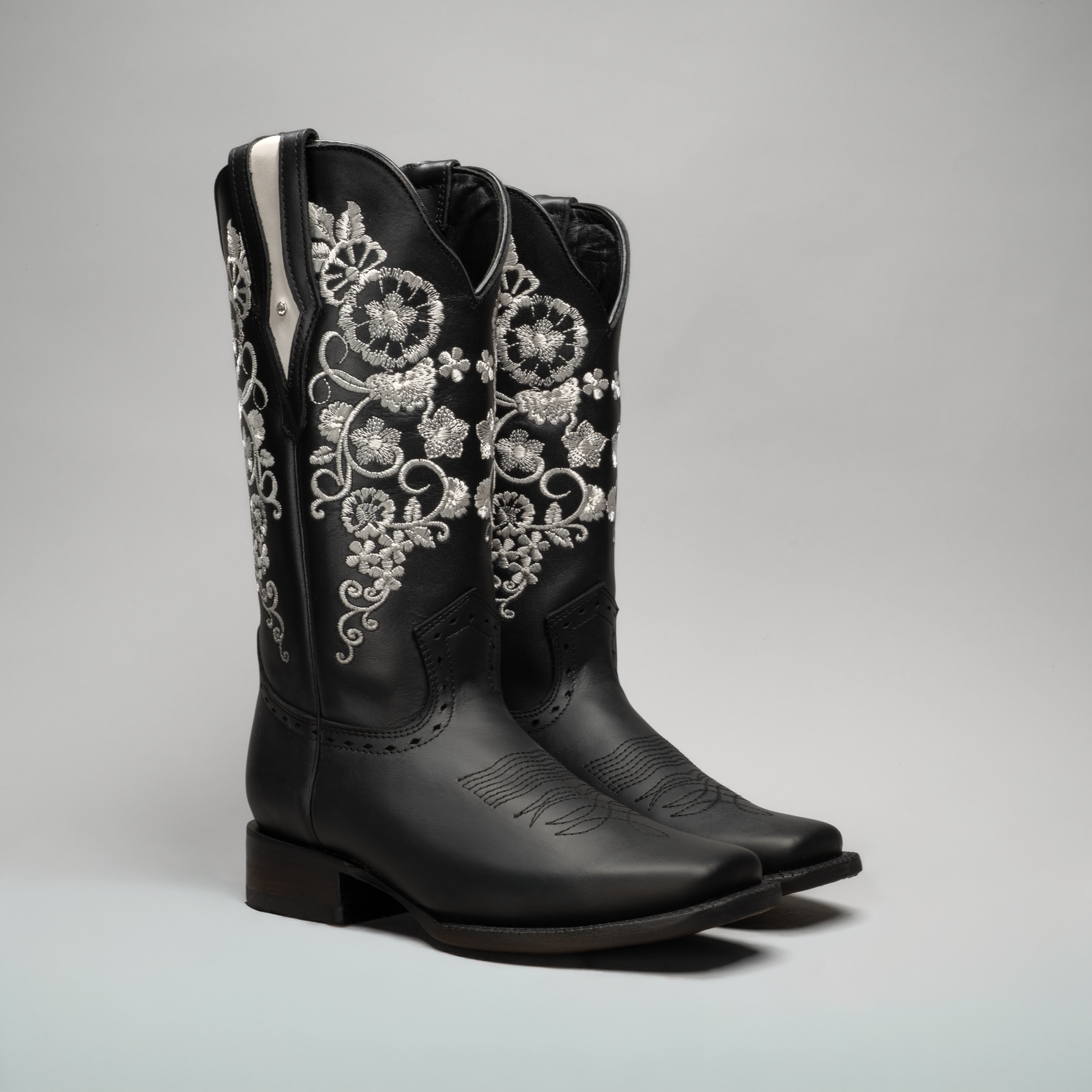 WOMEN’S 1501 SAND COWBOY BOOTS – EMBROIDERED SQUARE TOE WESTERN BOOT WITH FLOWERS COWBOY BOOTS BUNDLE BELT