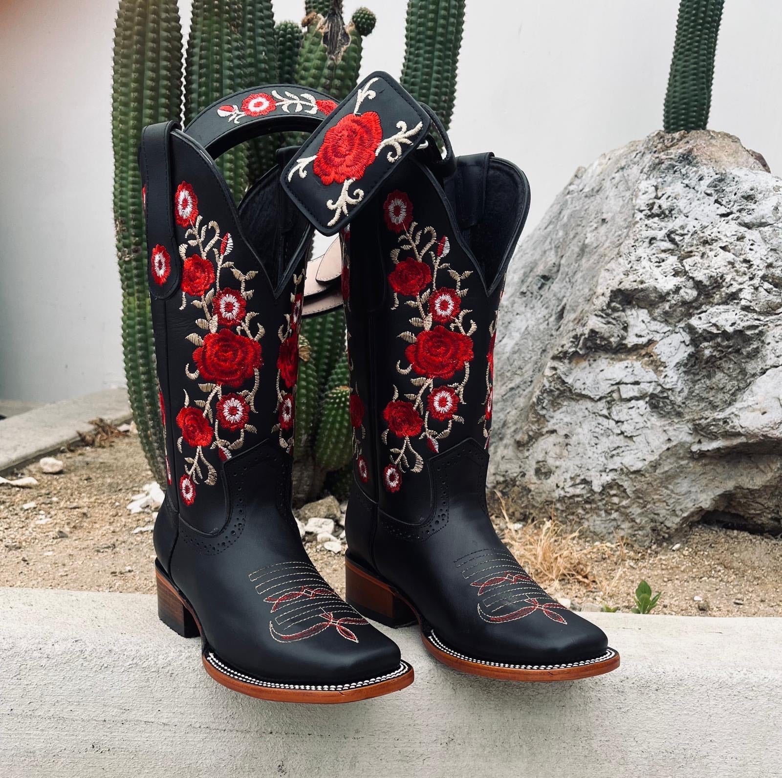 WOMEN'S RED EMBROIDERED SQUARE TOE COWBOY BOOTS