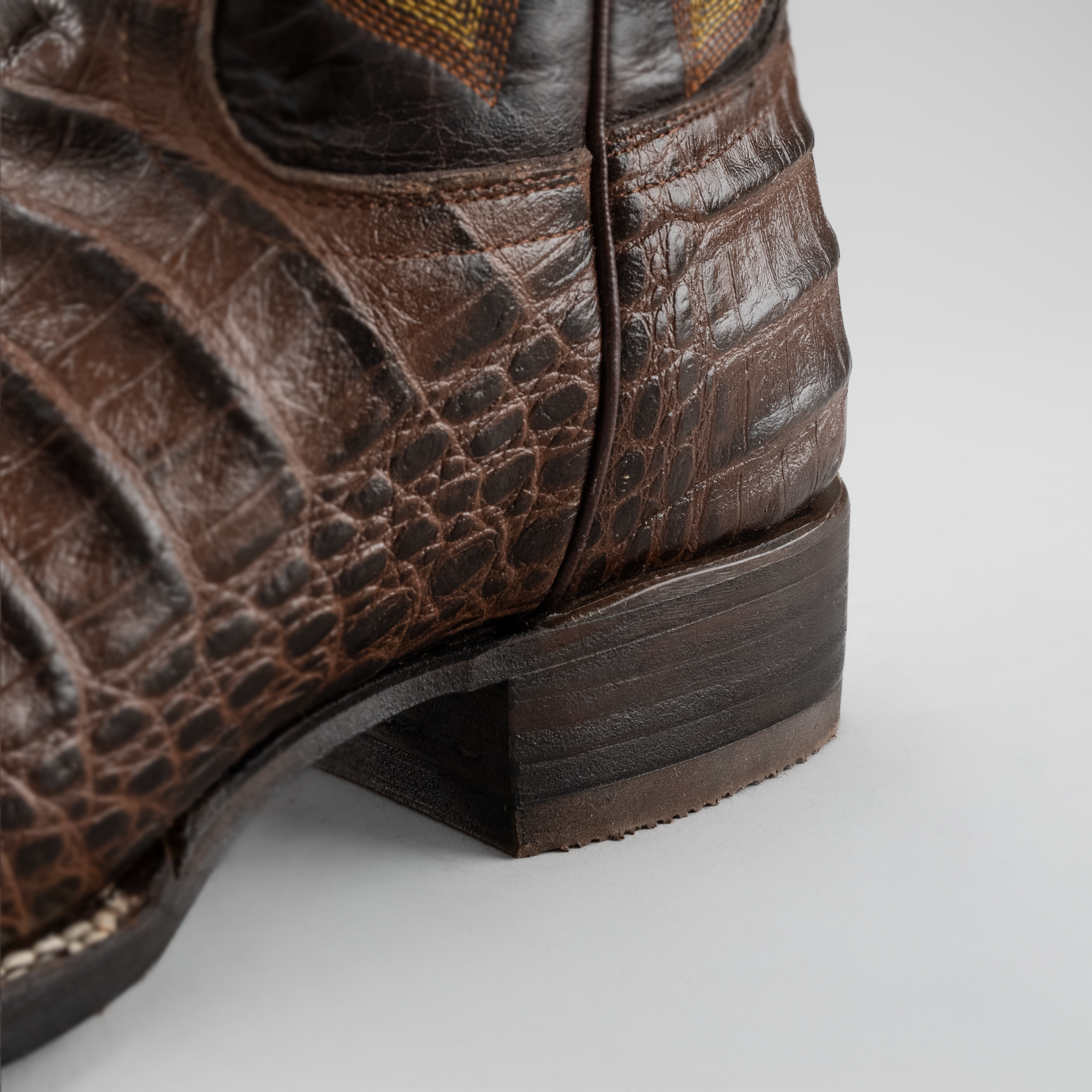 BD704 MEN'S WESTERN BOOTS CAYMAN PRINT LEATHER SQUARE TOE COWBOY BOOTS CONAC COLOR