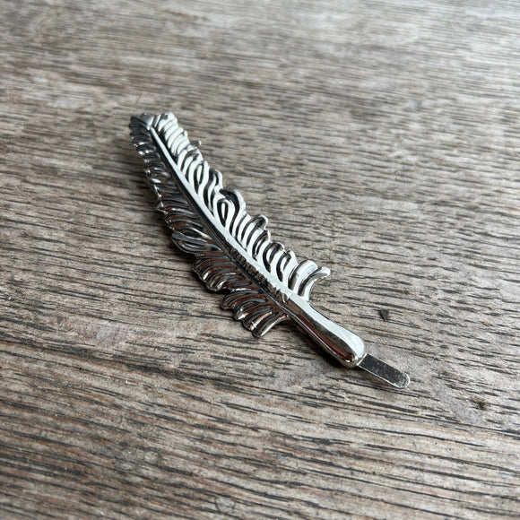 Pluma de Metal Para Sombrero Vaquero